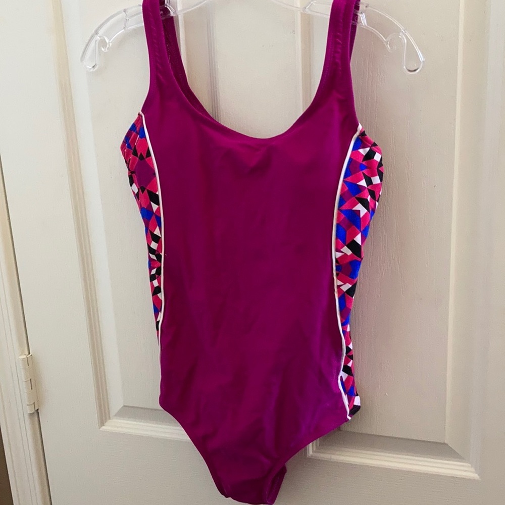 FINAL MARKDOWN Catalina ladies swimsuit large